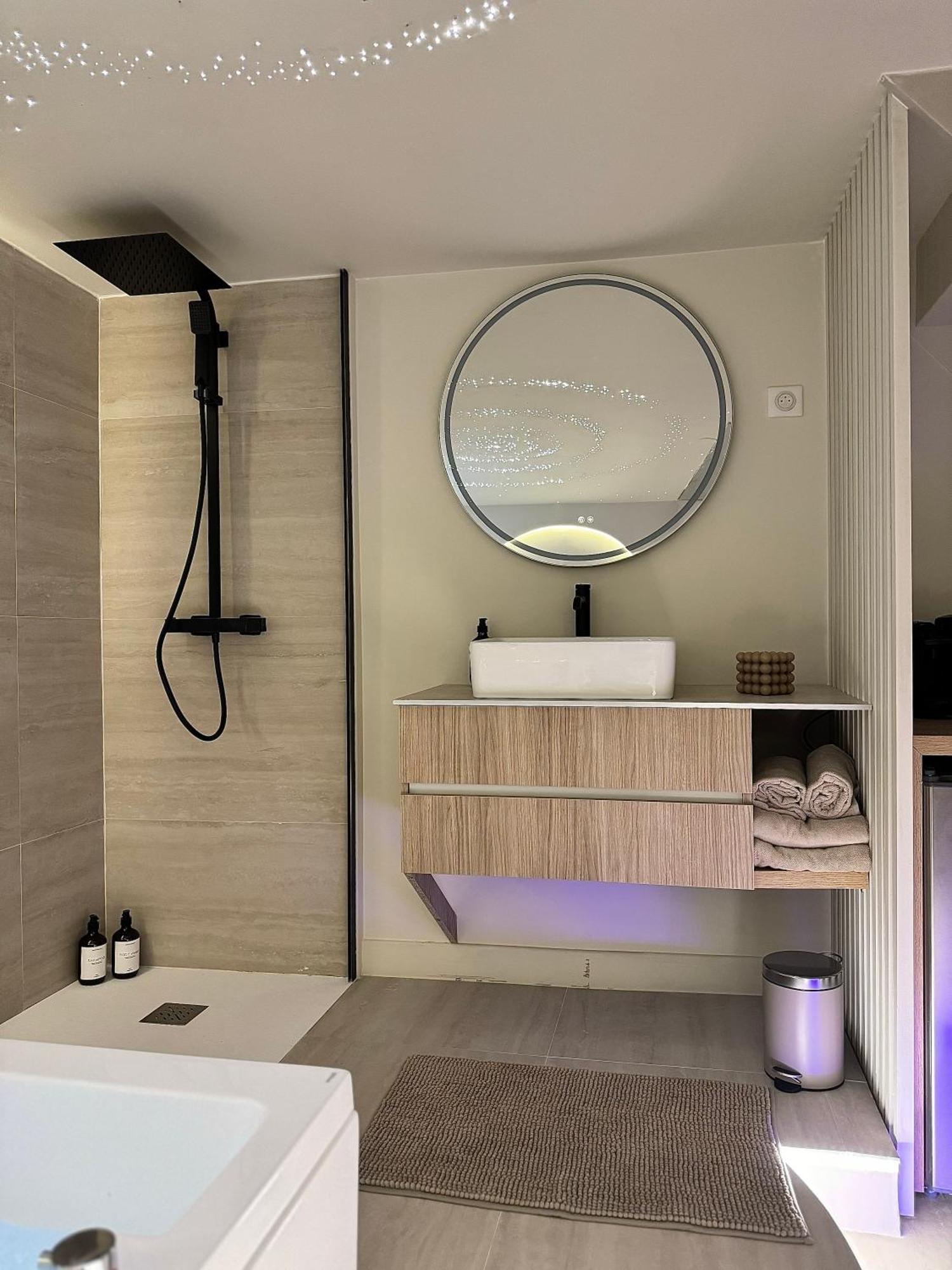 Spa Privatif - Love Room Luxe - Proche Disney Marles-en-Brie エクステリア 写真